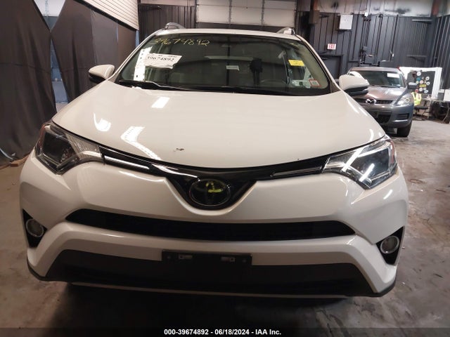 Toyota Rav4 Xle 2018 2T3RFREV6JW845561 Image 12