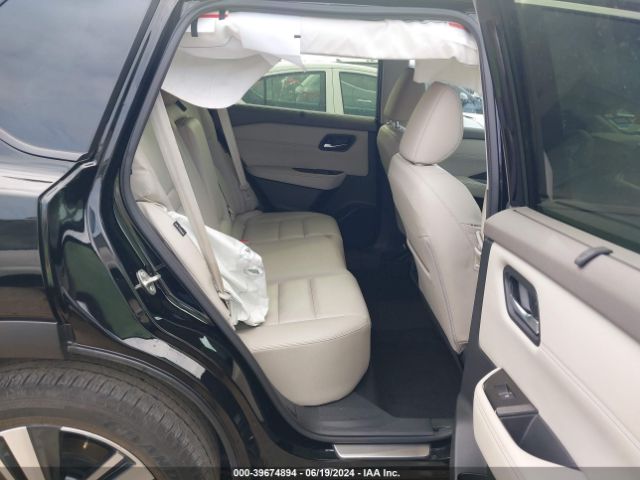 JN8BT3CA7PW411364 Nissan Rogue Sl Fwd
