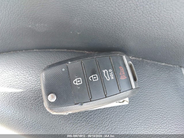 KIA Optima Lx 2019 5XXGT4L3XKG359585 Image 11