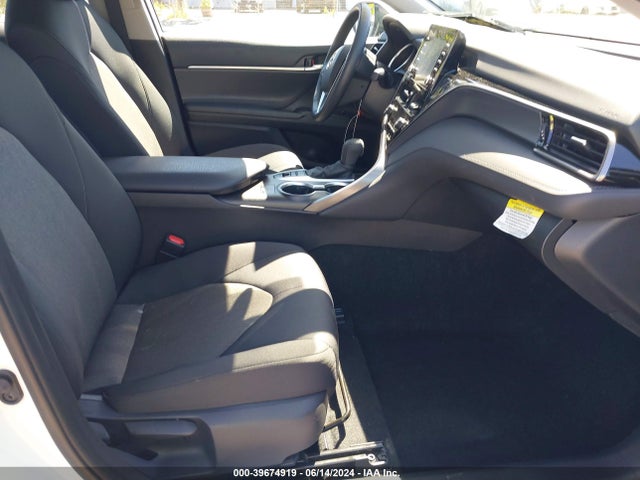 Toyota Camry Le Hybrid 2022 4T1C31AK8NU039005 Image 5