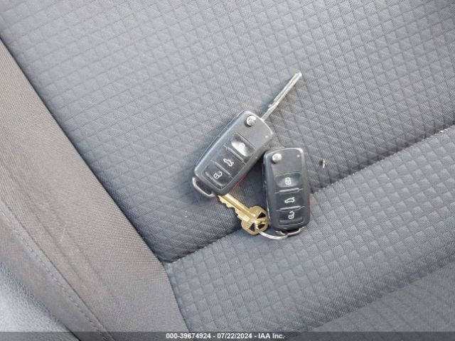 3VW2K7AJ5FM333851 Volkswagen Jetta 2.0l S
