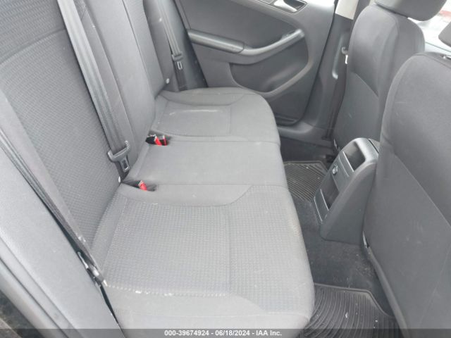3VW2K7AJ5FM333851 Volkswagen Jetta 2.0l S
