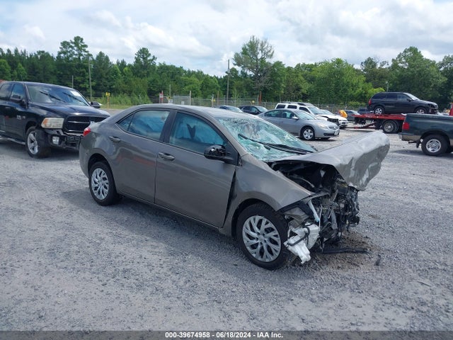 Toyota COROLLA LE 2019 5YFBURHE6KP897092 zdjęcie główne