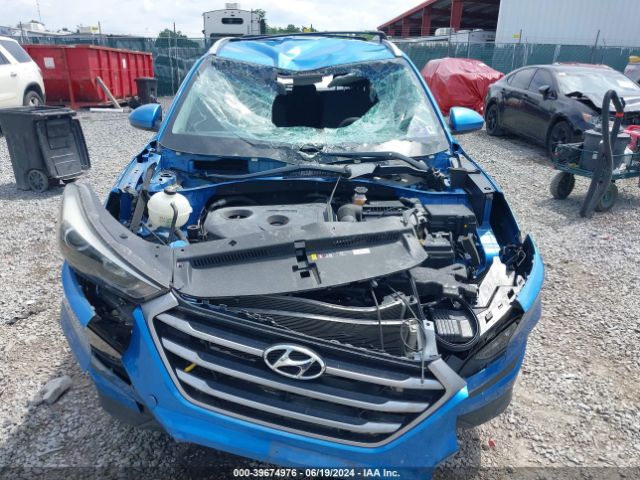 KM8J3CA48HU455709 Hyundai TUCSON SE