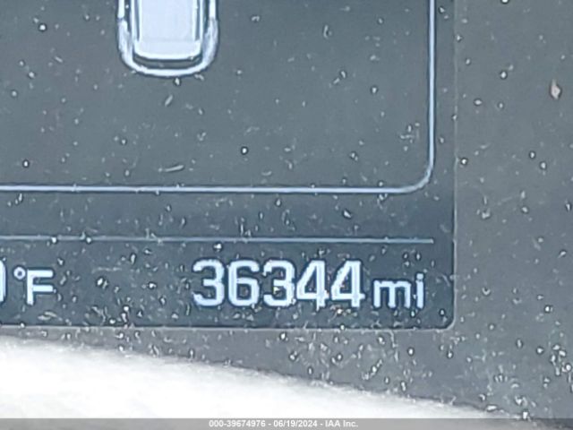 KM8J3CA48HU455709 Hyundai TUCSON SE