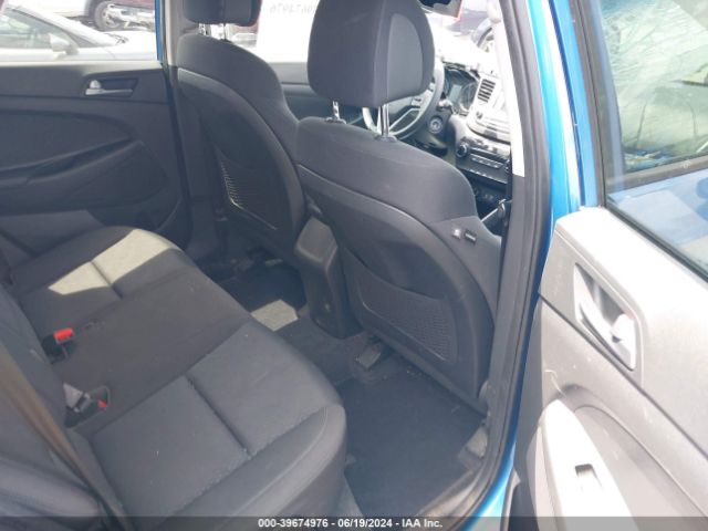 KM8J3CA48HU455709 Hyundai TUCSON SE