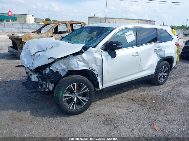 Toyota Highlander Le 2019 5TDZZRFH4KS335180 Image 2