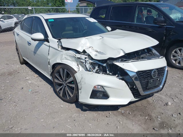 2019 1N4BL4FW5KC130334 main image