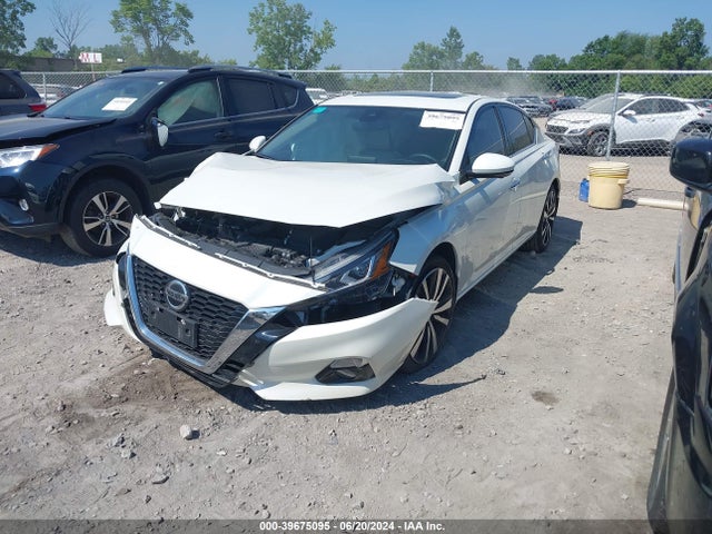 Nissan Altima 2.5 Platinum 2019 1N4BL4FW5KC130334 Image 2