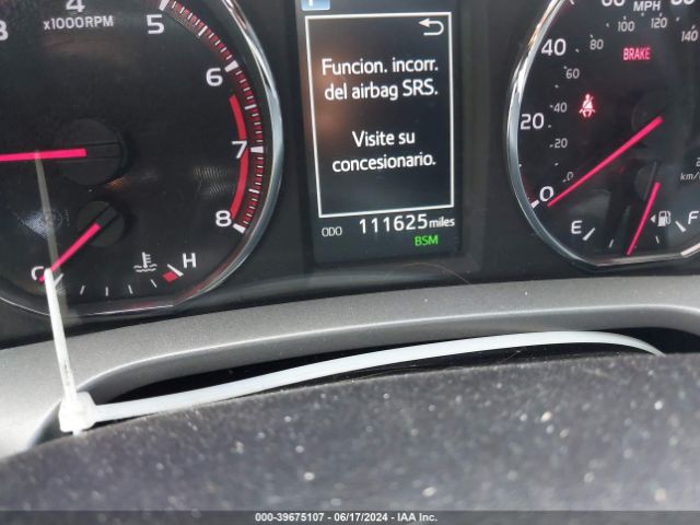 2T3NFREVXGW273336 Toyota RAV4 SE