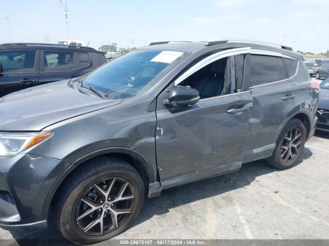 2T3NFREVXGW273336 Toyota RAV4 SE