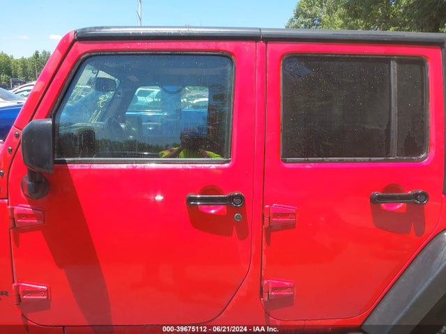 1C4BJWDG8HL710208 Jeep Wrangler Unlimited Sport 4x4