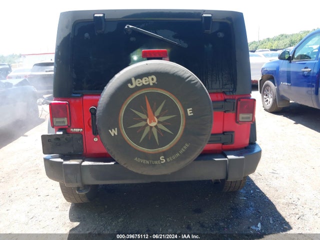 1C4BJWDG8HL710208 Jeep Wrangler Unlimited Sport 4x4