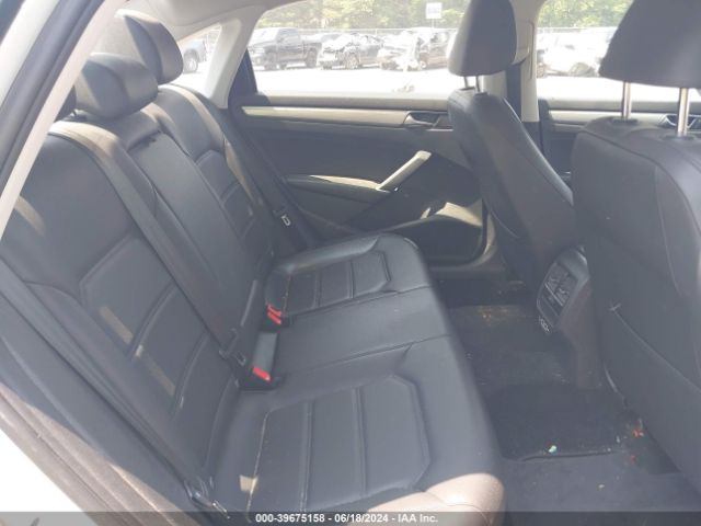 1VWLA7A3XKC010173 Volkswagen Passat 2.0t Wolfsburg Edition