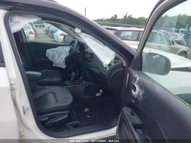 3C4NJDCB5JT116516 Jeep Compass Limited 4x4