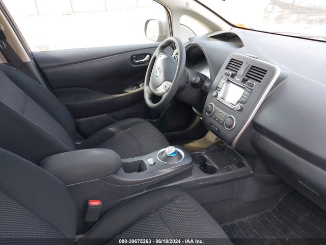 Nissan LEAF S 2017 1N4BZ0CP9HC311787 Image 5