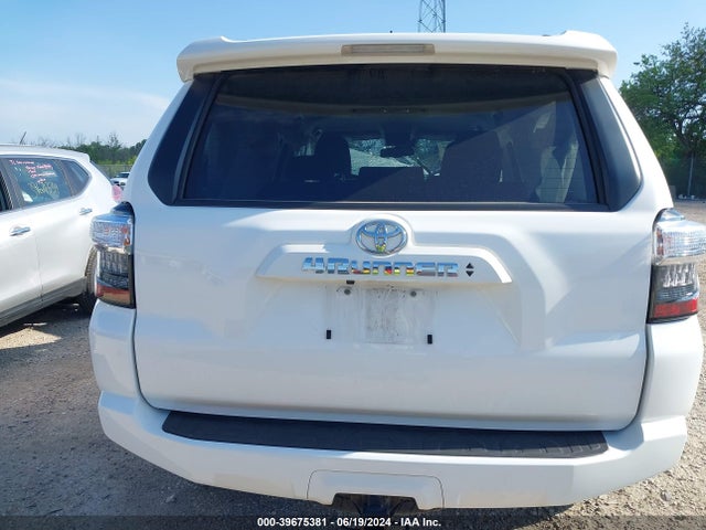 Toyota 4RUNNER SR5 2022 JTEMU5JR9N6043798 Image 16