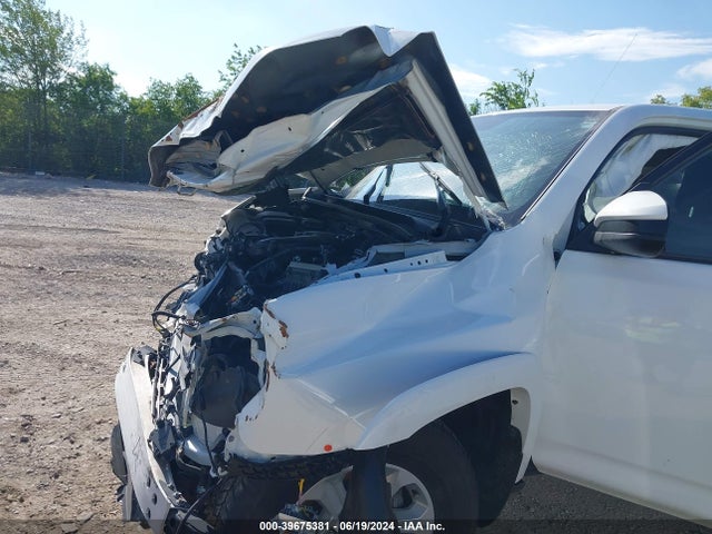 Toyota 4RUNNER SR5 2022 JTEMU5JR9N6043798 Image 11