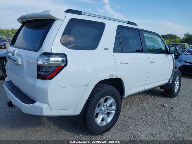 Toyota 4RUNNER SR5 2022 JTEMU5JR9N6043798 Image 4