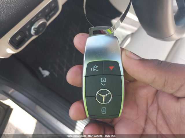 W1N4M4GB8NW253276 Mercedes-Benz GLB 250