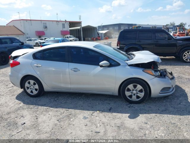 KNAFK4A62F5386797 KIA FORTE LX