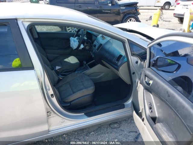 KNAFK4A62F5386797 KIA FORTE LX
