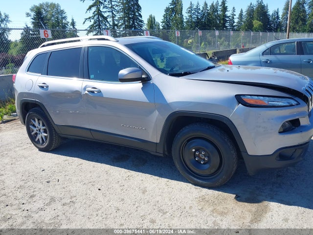 1C4PJMCB2JD540900 Jeep Cherokee Latitude 4x4
