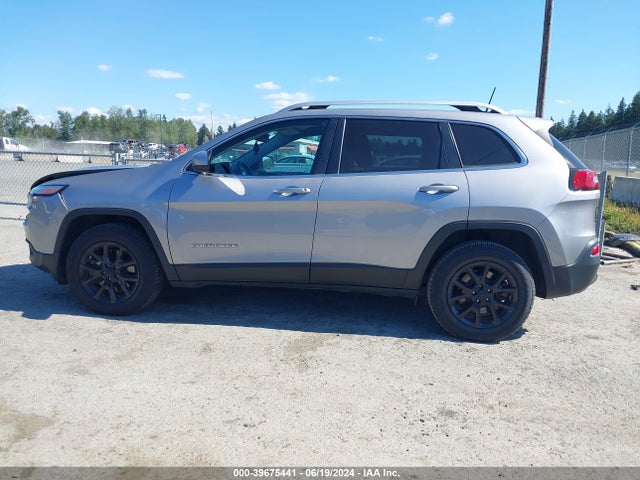1C4PJMCB2JD540900 Jeep Cherokee Latitude 4x4