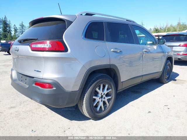 1C4PJMCB2JD540900 Jeep Cherokee Latitude 4x4