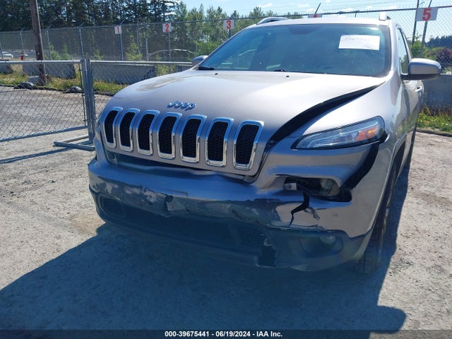 1C4PJMCB2JD540900 Jeep Cherokee Latitude 4x4