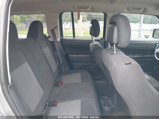 1C4NJRFB6GD618216 Jeep Patriot Latitude
