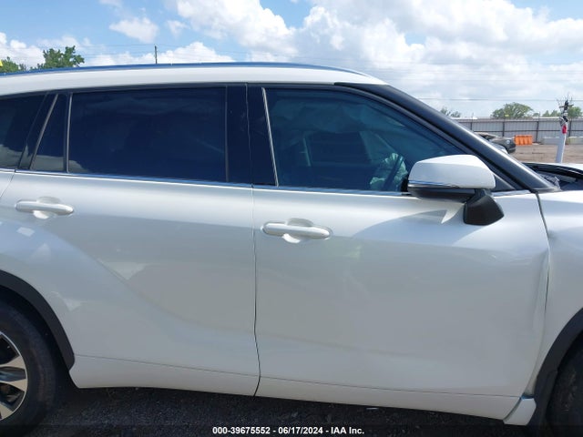 Toyota Highlander Xle 2021 5TDGZRAH1MS045724 Image 14