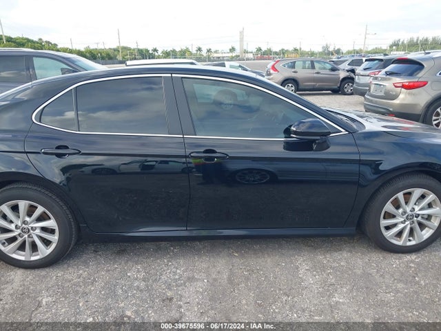 Toyota CAMRY LE 2024 4T1C11AK8RU881323 Image 13