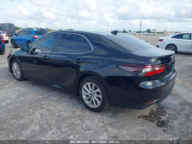 Toyota CAMRY LE 2024 4T1C11AK8RU881323 Image 3