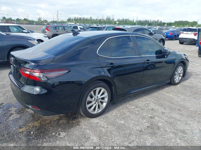 Toyota CAMRY LE 2024 4T1C11AK8RU881323 Image 4
