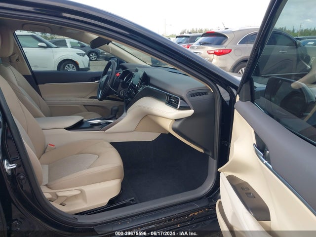 Toyota CAMRY LE 2024 4T1C11AK8RU881323 Image 5