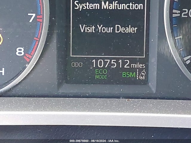 Toyota Rav4 Xle 2018 JTMRFREV9JJ200322 Image 15