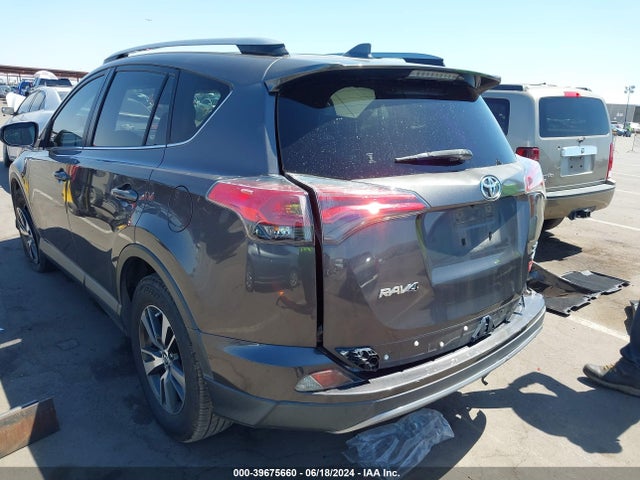 Toyota Rav4 Xle 2018 JTMRFREV9JJ200322 Image 3