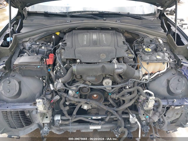 2018 JAGUAR F-PACE SADCM2FV7JA284601 Photo 9