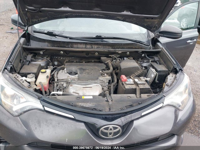 Toyota RAV4 LE 2018 2T3ZFREV4JW442727 Image 10