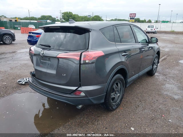 Toyota RAV4 LE 2018 2T3ZFREV4JW442727 Image 4