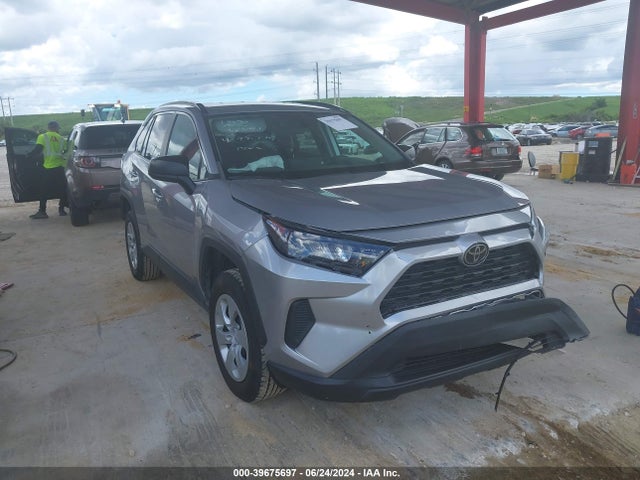 Toyota RAV4 LE 2021 2T3H1RFV3MC172534 главное изображение