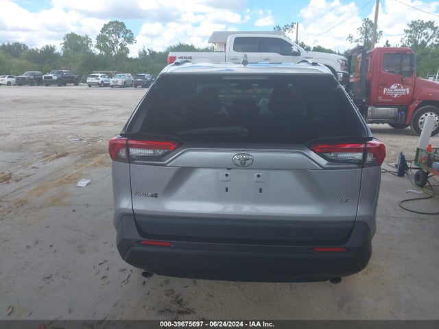 Toyota RAV4 LE 2021 2T3H1RFV3MC172534 Image 16