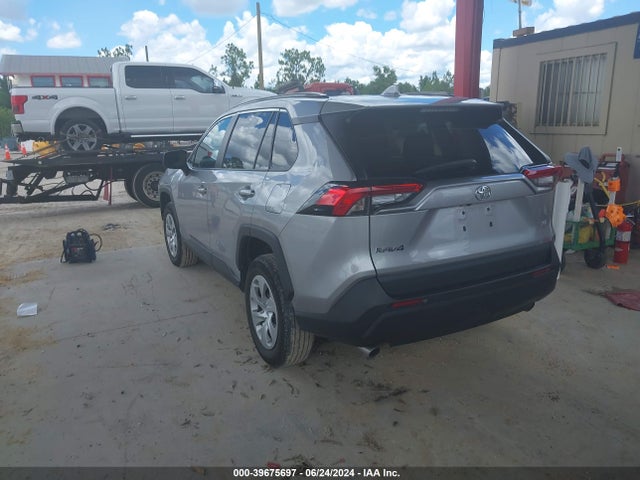 Toyota RAV4 LE 2021 2T3H1RFV3MC172534 Image 3