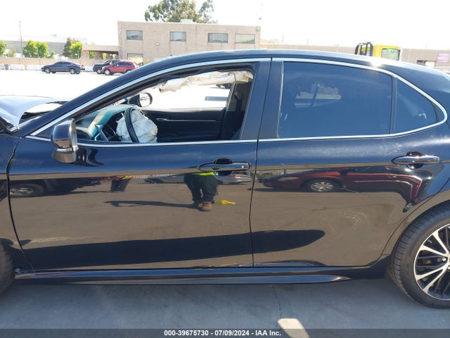 Toyota CAMRY SE 2018 4T1B11HK0JU110313 Image 14