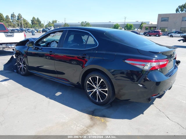Toyota CAMRY SE 2018 4T1B11HK0JU110313 Image 3