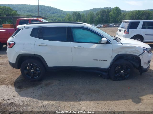 3C4NJDBB7JT481166 Jeep Compass Latitude 4x4