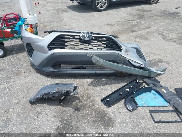 Toyota RAV4 LE 2021 2T3F1RFV7MC213979 Image 12