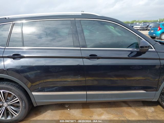 3VV2B7AX8JM029432 Volkswagen Tiguan 2.0t Se/2.0t Sel