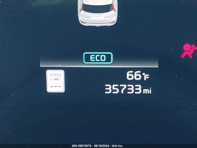 KNDCT3LE9P5095961 KIA NIRO SX